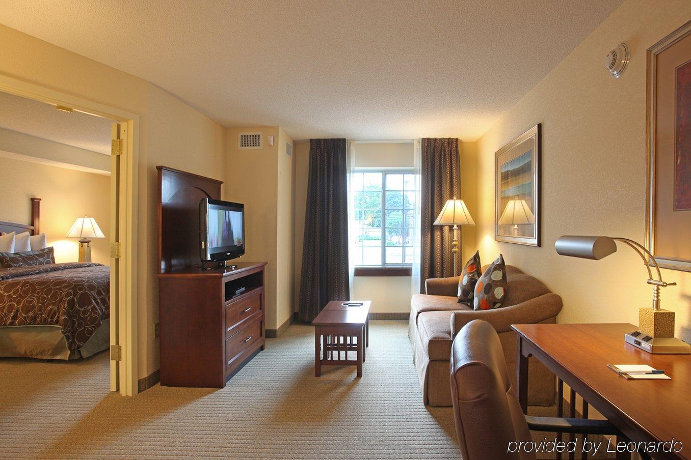 Staybridge Suites North Brunswick By Ihg Room photo
