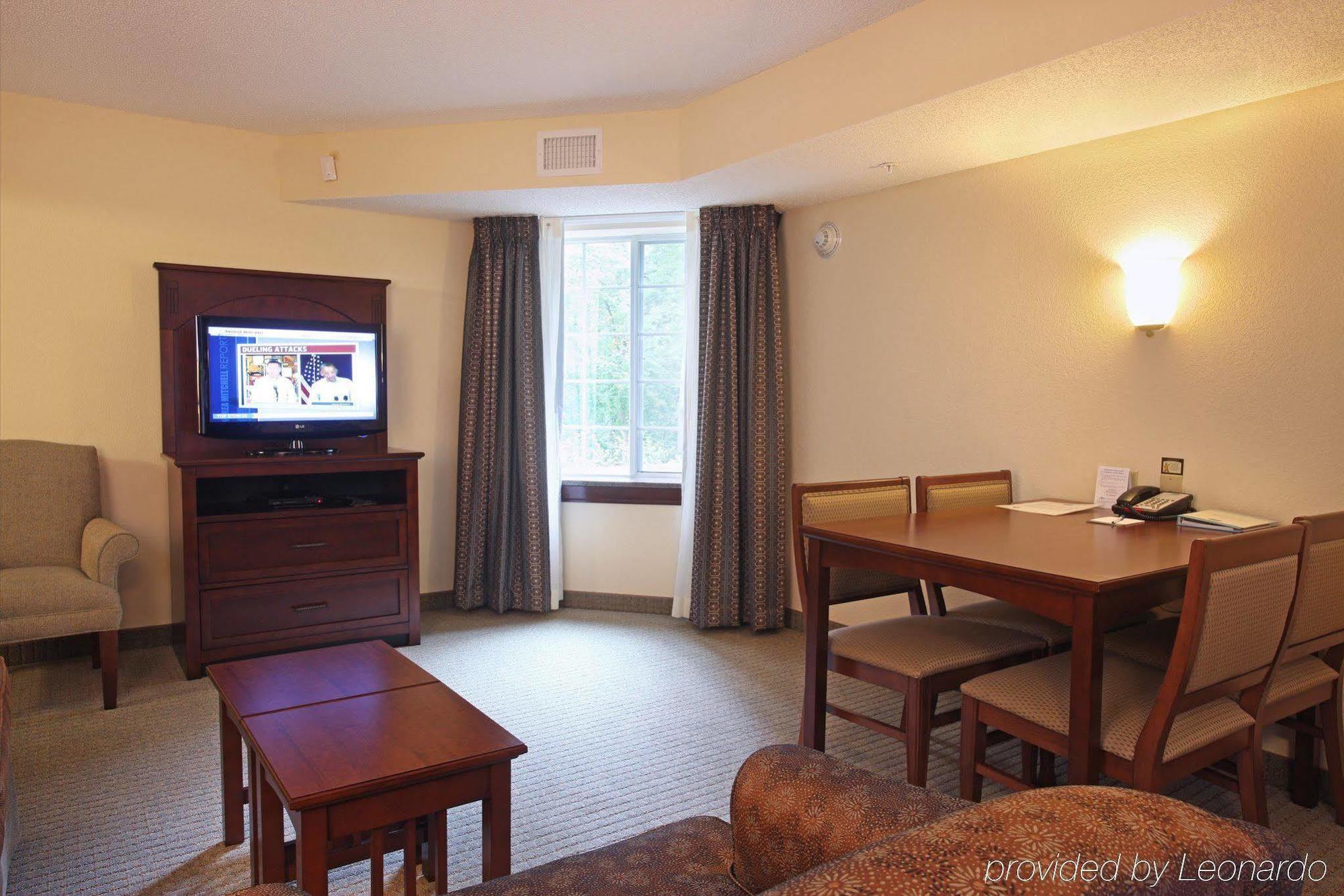 Staybridge Suites North Brunswick By Ihg Exterior photo